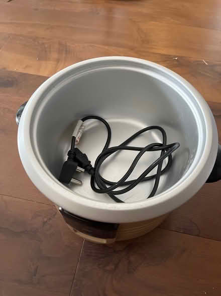 Photo of free Electric rice cooker (SE186FF) #2