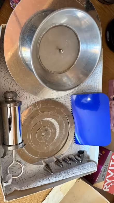 Photo of free Icing Set, Candles And Decorations (Worle BS22) #1
