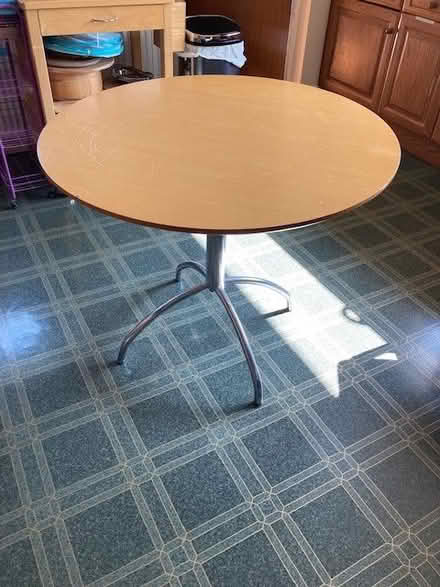 Photo of free Round table (Crackenthorpe CA16) #1