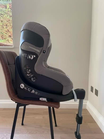 Photo of free Cybex Sirona S I-size car seat (TN13) #4