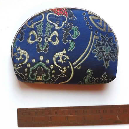 Photo of free CHINESE BROCADE PURSE no zippertag (Glasgow G43) #1