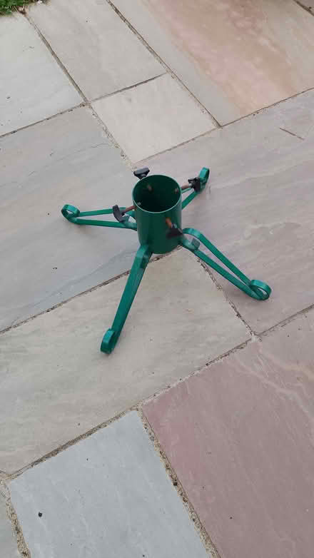 Photo of free Christmas tree stand (IP4) #1