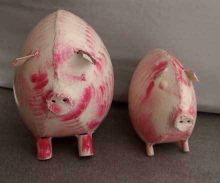 Photo of free Two pink pigs 🩷 (Saint George's CO2) #1