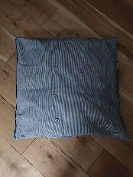 Photo of free Cushion covers x6 (Kennington, SE11) #1
