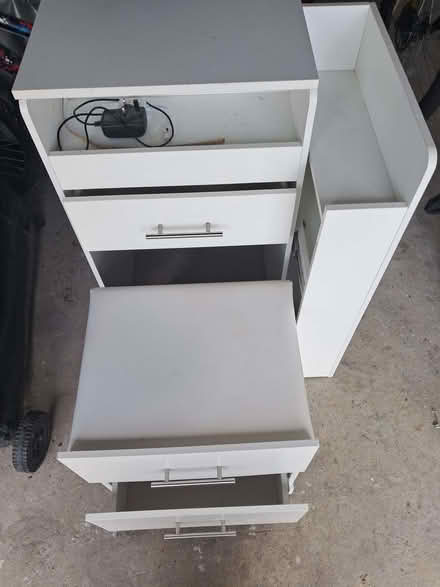 Photo of free Dressing table (Eastwood SS9) #4