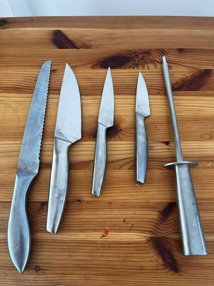 Photo of free Set of kitchen knives (Wollaton NG9) #1