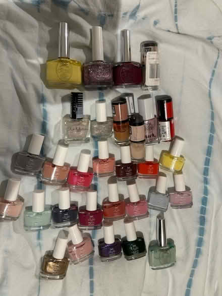 Photo of free Nail varnish new (RH13) #1