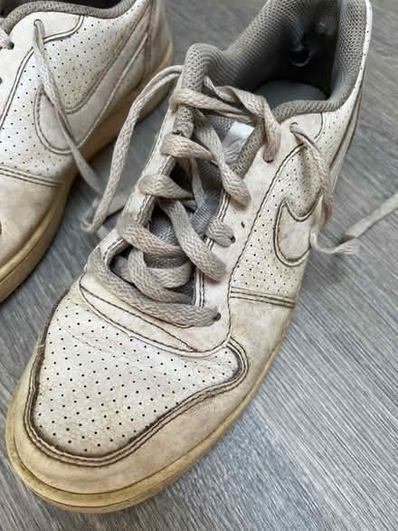 Photo of free Pair of White Nike Trainers. Size 6. Decent condition (Southsea PO4) #3