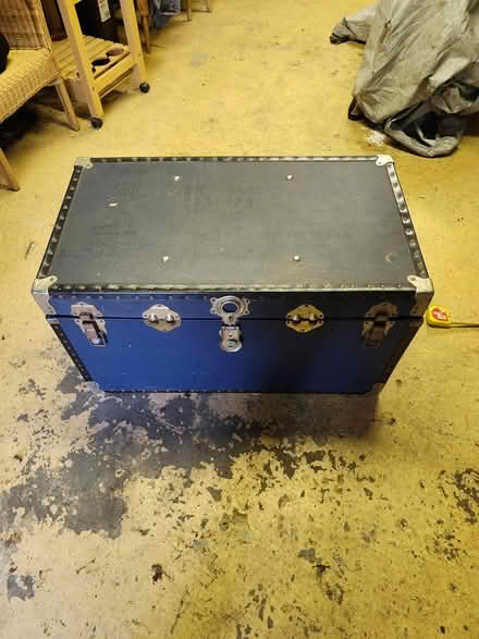 Photo of free Large Trunk (DE22 3AD) #1