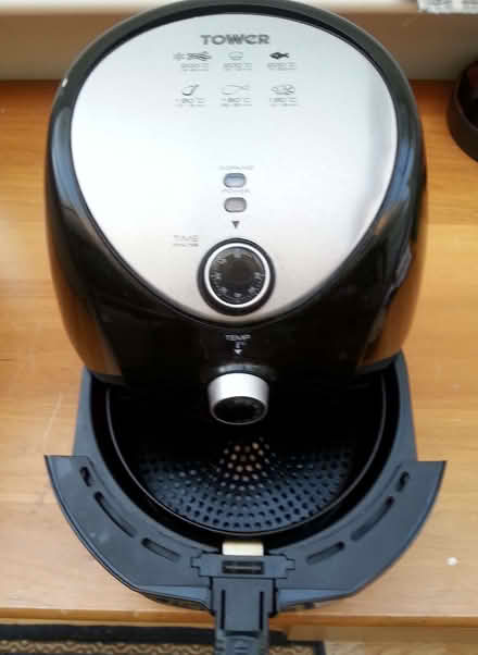 Photo of free Tower Air Fryer (Bawdrip TA7) #2