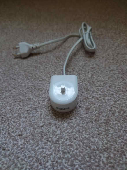 Photo of Phillips Toothbrush Charger (SO41 Pennington) #1