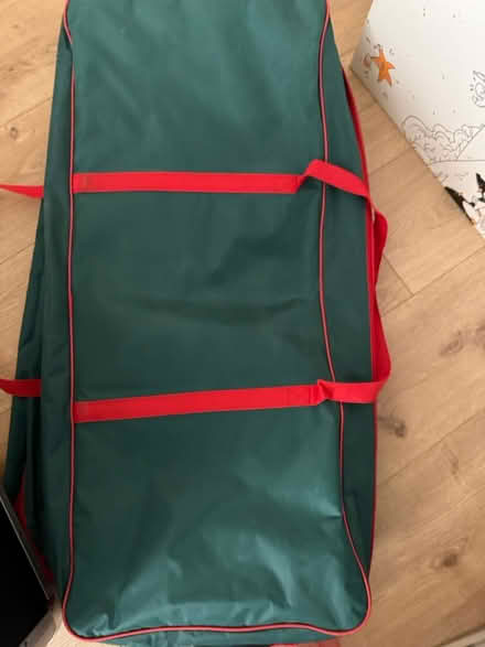 Photo of free Wrapping Paper Bag (Billericay CM11) #3