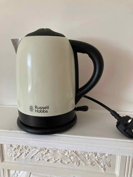 Photo of free Electric kettle and 2 pedal waste bins (Poets MK40) #1