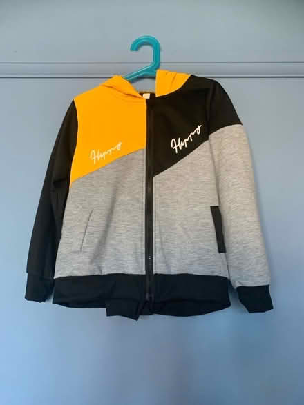 Photo of free Childās tracksuit #4 (Tilehurst RG30) #1