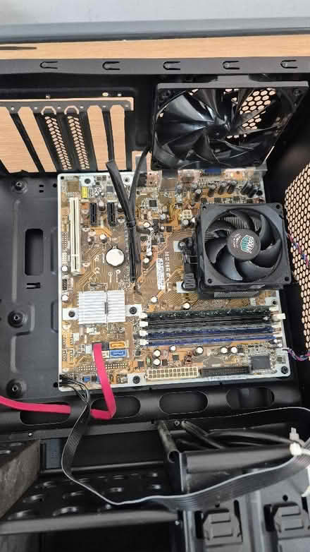 Photo of free Gaming computer case and older motherboard (Belvidere SY2) #1