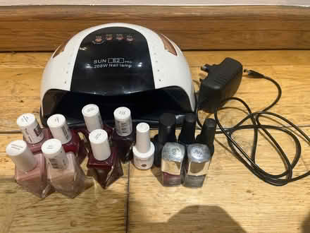 Photo of free SUN S2 PRO 268W nail lamp & polishs (E2 Bethnal Green) #1