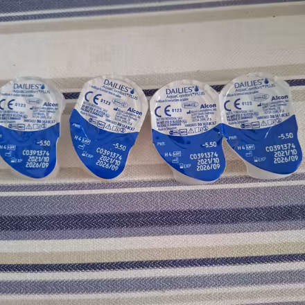 Photo of free Dailies contact lenses (BT17) #4