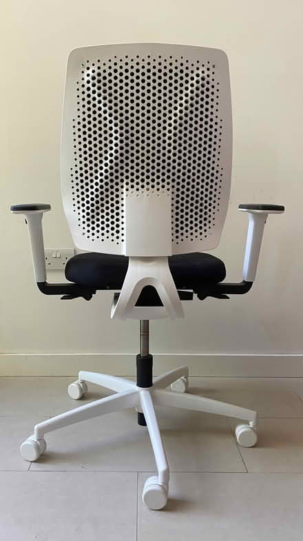 Photo of free Adjustable office chair (Scapegoat Hill HD7) #4