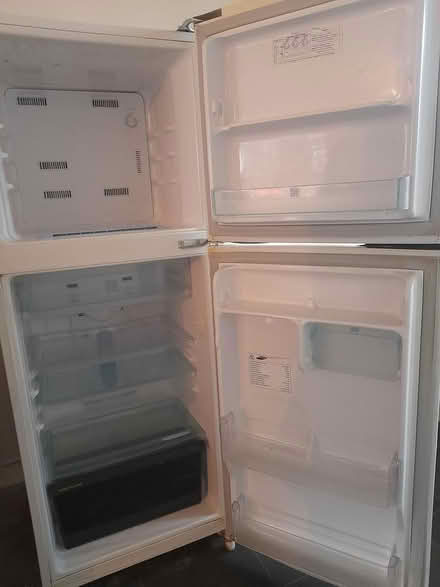 Photo of free Samsung fridge-freezer (Saint Kilda) #1