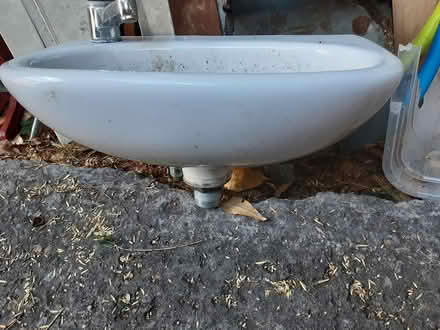 Photo of free Vanity basin (South Croydon, Greater London) #2