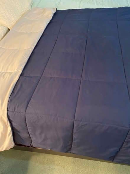 Photo of free Twin XL comforter (Somerset, NJ, off DeMott Lane) #1