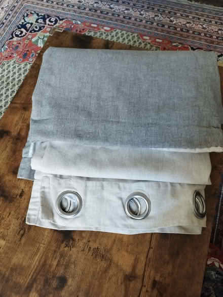 Photo of free Mirror,baby coat mattress, curtains and electric kettle (Tottenham N17) #2
