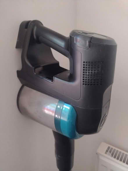 Photo of free Hoover HF4 Cordless Stick Vacuum (SO50) #2