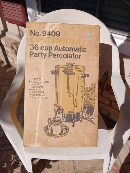 Photo of free 36 cup party percolator and cups (Ortega Park, Sunnyvale) #3