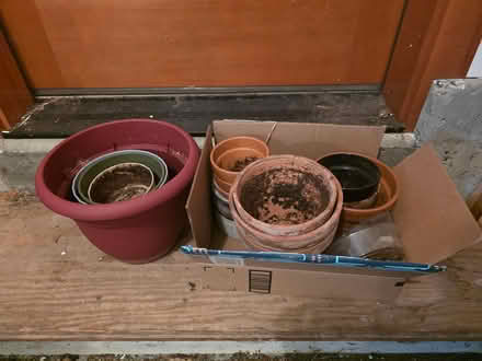 Photo of free Plastic & clay plant pots (Central District/Madrona) #1