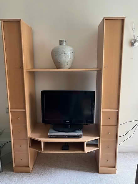 Photo of free Unit for TV (Dublin 4) #1