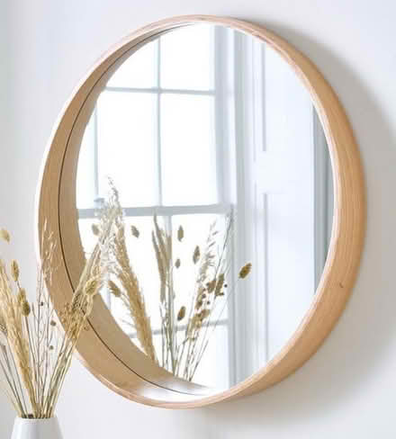 Photo of Circular mirror (Fiveways BN1) #1