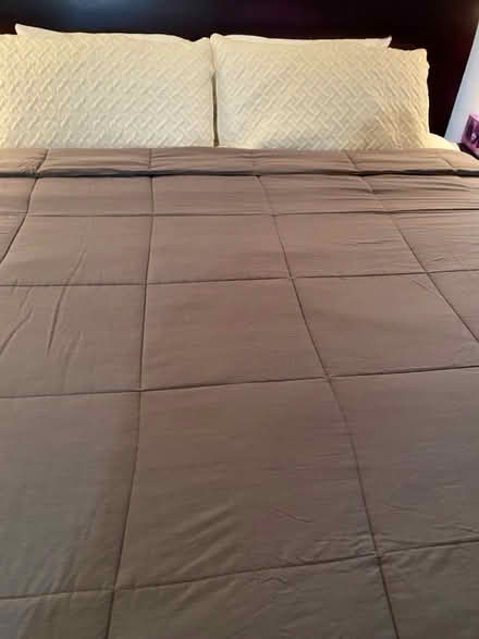 Photo of free King size reversible comforter (Somerset, NJ, off DeMott Lane) #1