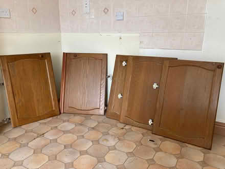 Photo of free 5 kitchen cabinet doors (Poets MK40) #2