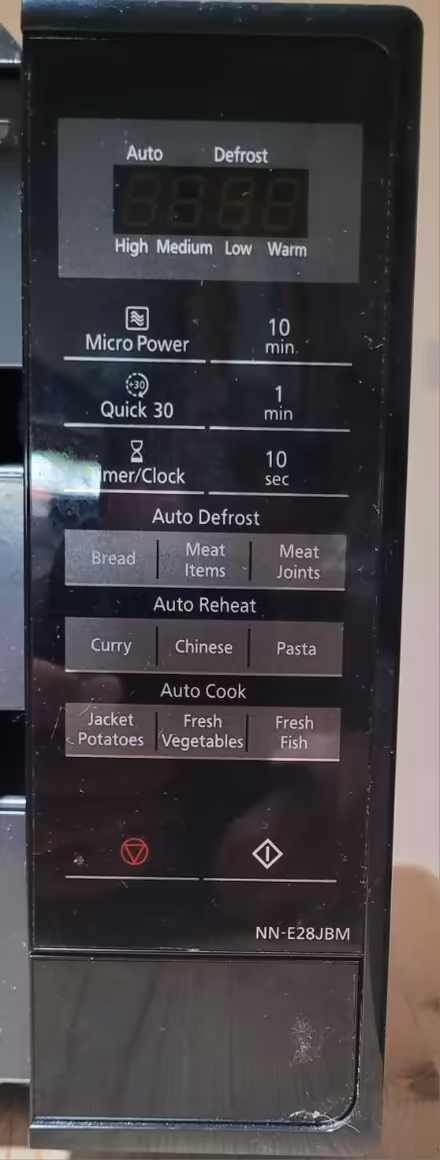Photo of free Microwave Oven (Ellistown LE67) #3