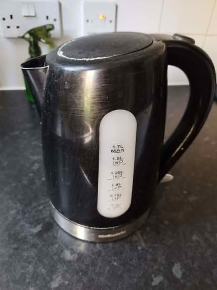 Photo of free Mirror,baby coat mattress, curtains and electric kettle (Tottenham N17) #1