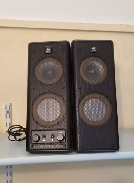 Photo of free Logitech twin speakers (Prenton CH43) #2