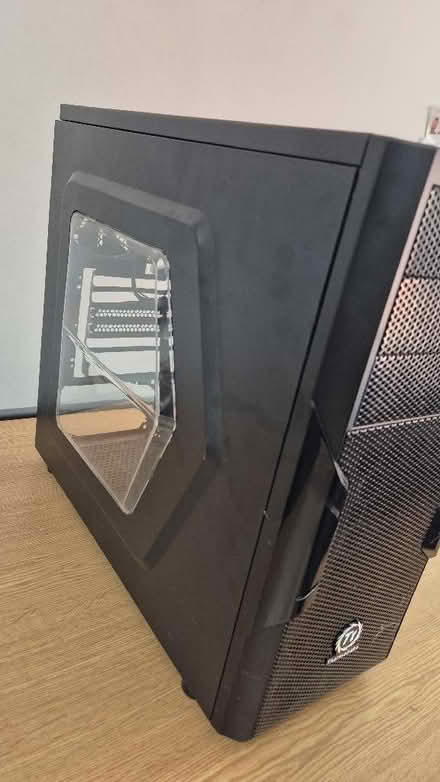 Photo of free Gaming computer case and older motherboard (Belvidere SY2) #3