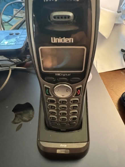 Photo of free extra wireless handset for Uniden (Silver Spring (Glenmont Metro)) #1