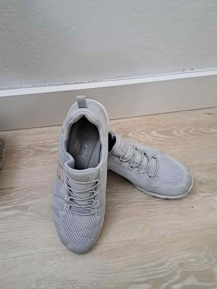 Photo of free Sketchers size 8.5 (Close to Cumberland School) #1