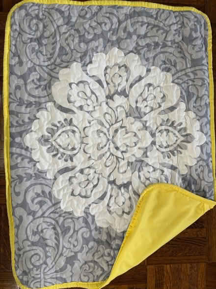Photo of free Full/Queen Quilt-Bedspread & Shams (Baltimore 21210) #1
