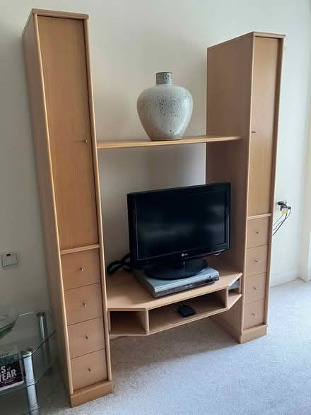 Photo of free Unit for TV (Dublin 4) #2