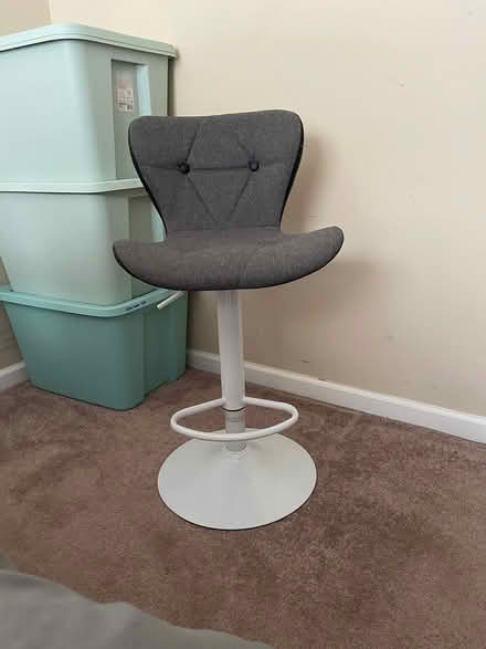 Photo of free Salon chair (Dumfries VA) #1
