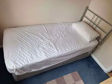 Photo of free Divan bed with storage underneath: 190 x 90cm (GU10) #1