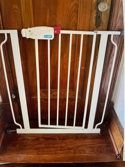 Photo of free Baby stairgate (Washington DC 20011) #1