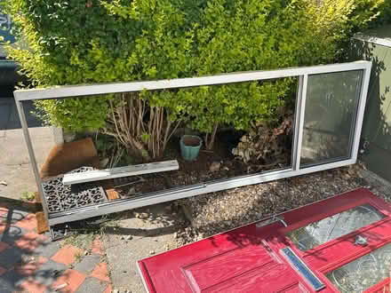 Photo of free Front door and door frame (Hither Green SE13) #2
