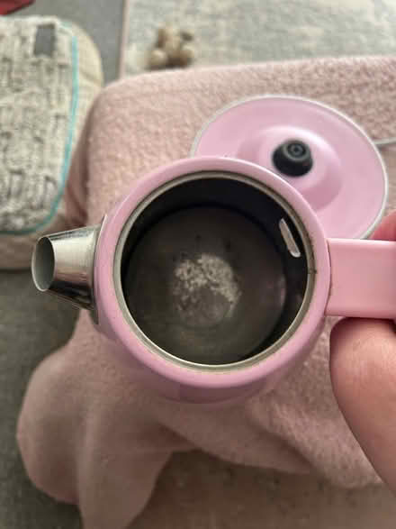 Photo of free Swan pink cordless kettle (Rowlands Castle PO9) #4