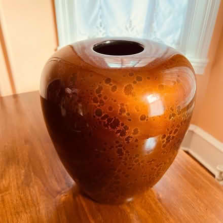Photo of free Decorative Urn (Girard Estates South Phila) #2