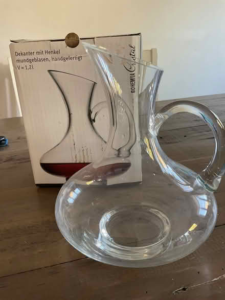 Photo of free ‘Bohemia’ decanter with handle (St. Albans AL1) #1
