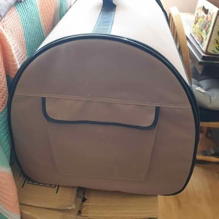 Photo of free medium material dog carrier (seaton EX12) #3