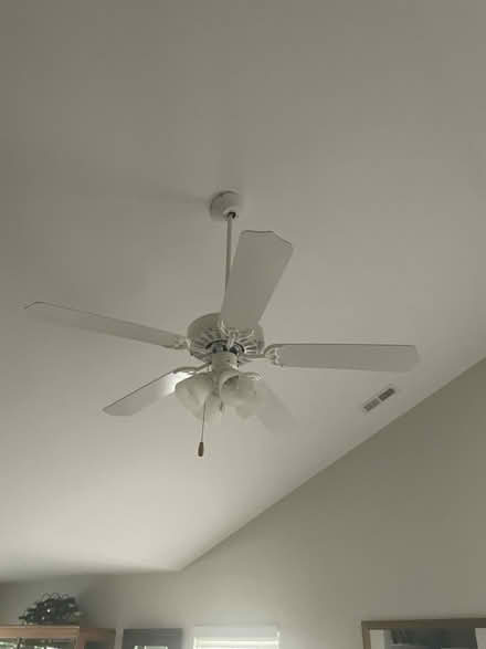 Photo of free Used Harbor Breeze ceiling fan (Stanardsville- near library.) #3